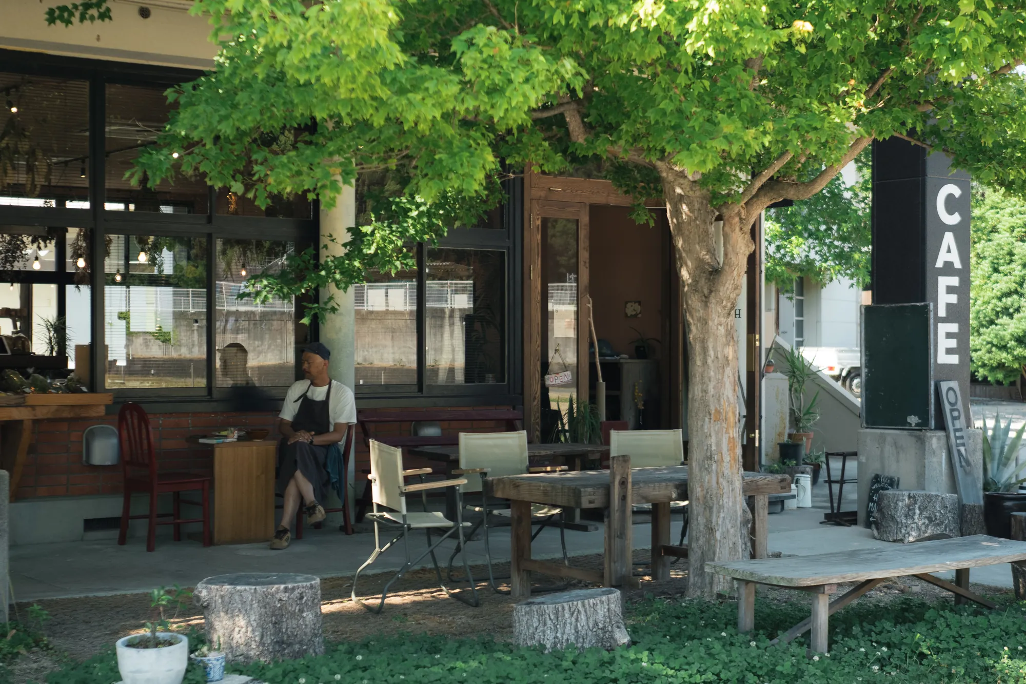 HOMEMAKERS FARM & CAFE